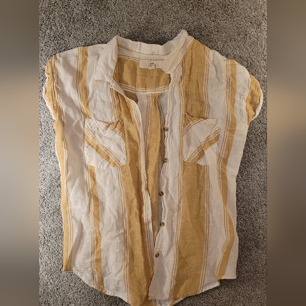 Button Up Top
